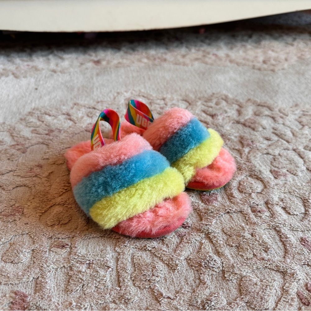 UGG Kids Toddler Fluff Ya Slipper Sandals in Peach Bliss Multi. Fluffy 7